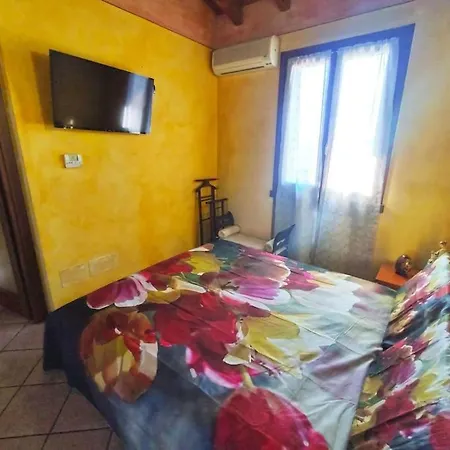 Casa Di Michela A Con Piscina *