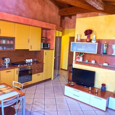 Casa Di Michela A Con Piscina