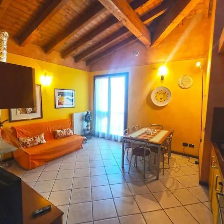 Casa Di Michela A Con Piscina *